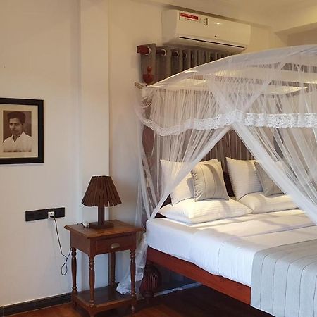Hotel Margaret House à Mirissa Extérieur photo