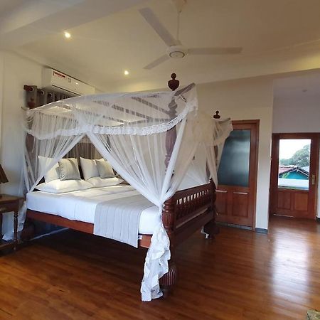Hotel Margaret House à Mirissa Extérieur photo