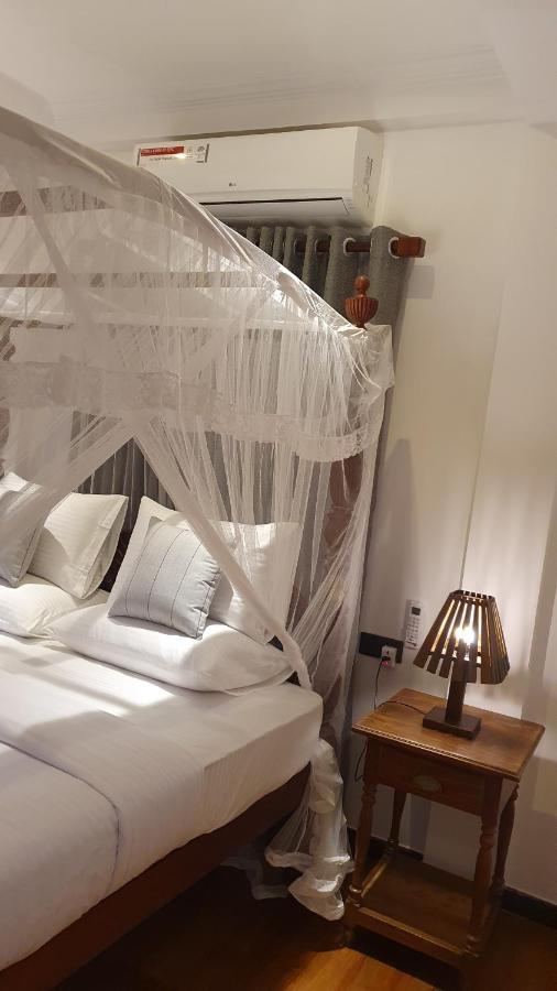 Hotel Margaret House à Mirissa Extérieur photo