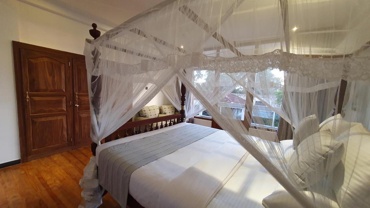 Hotel Margaret House à Mirissa Extérieur photo