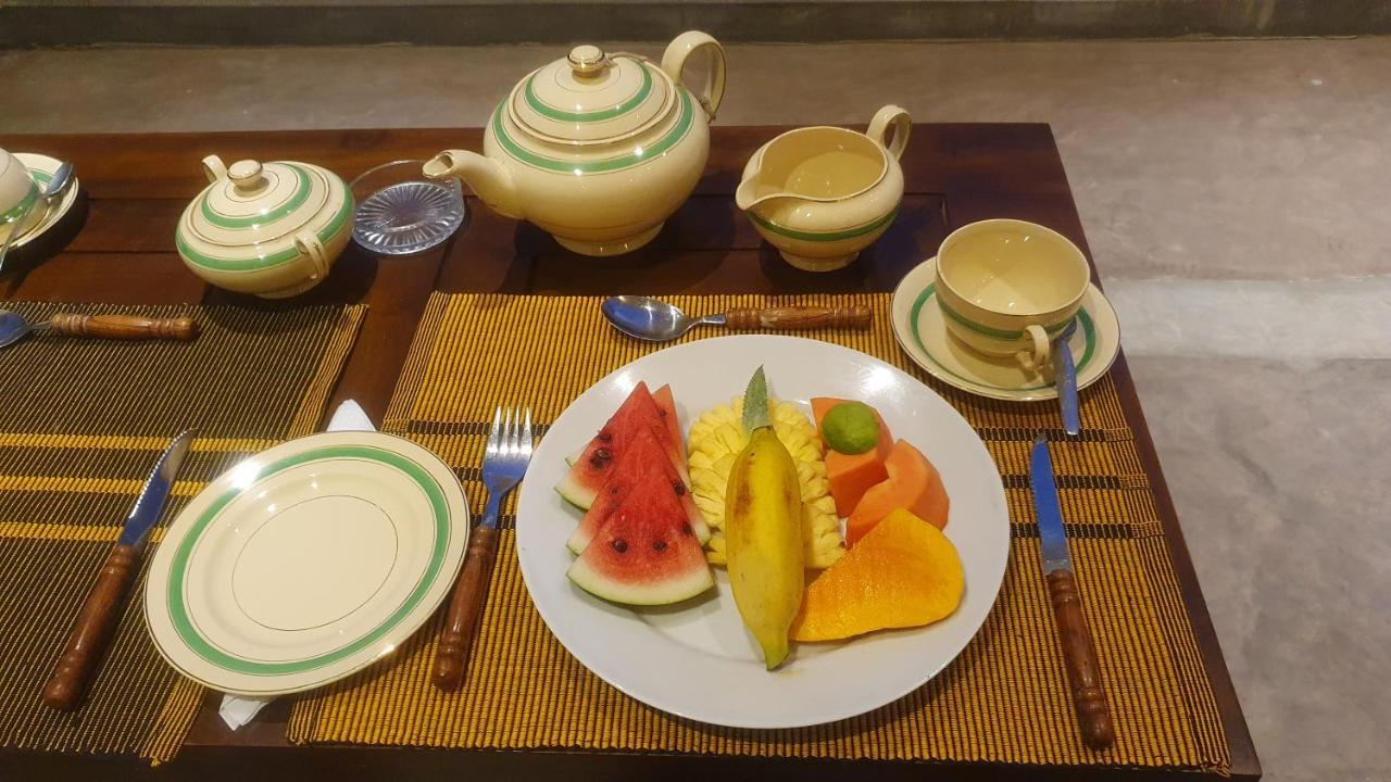 Hotel Margaret House à Mirissa Extérieur photo